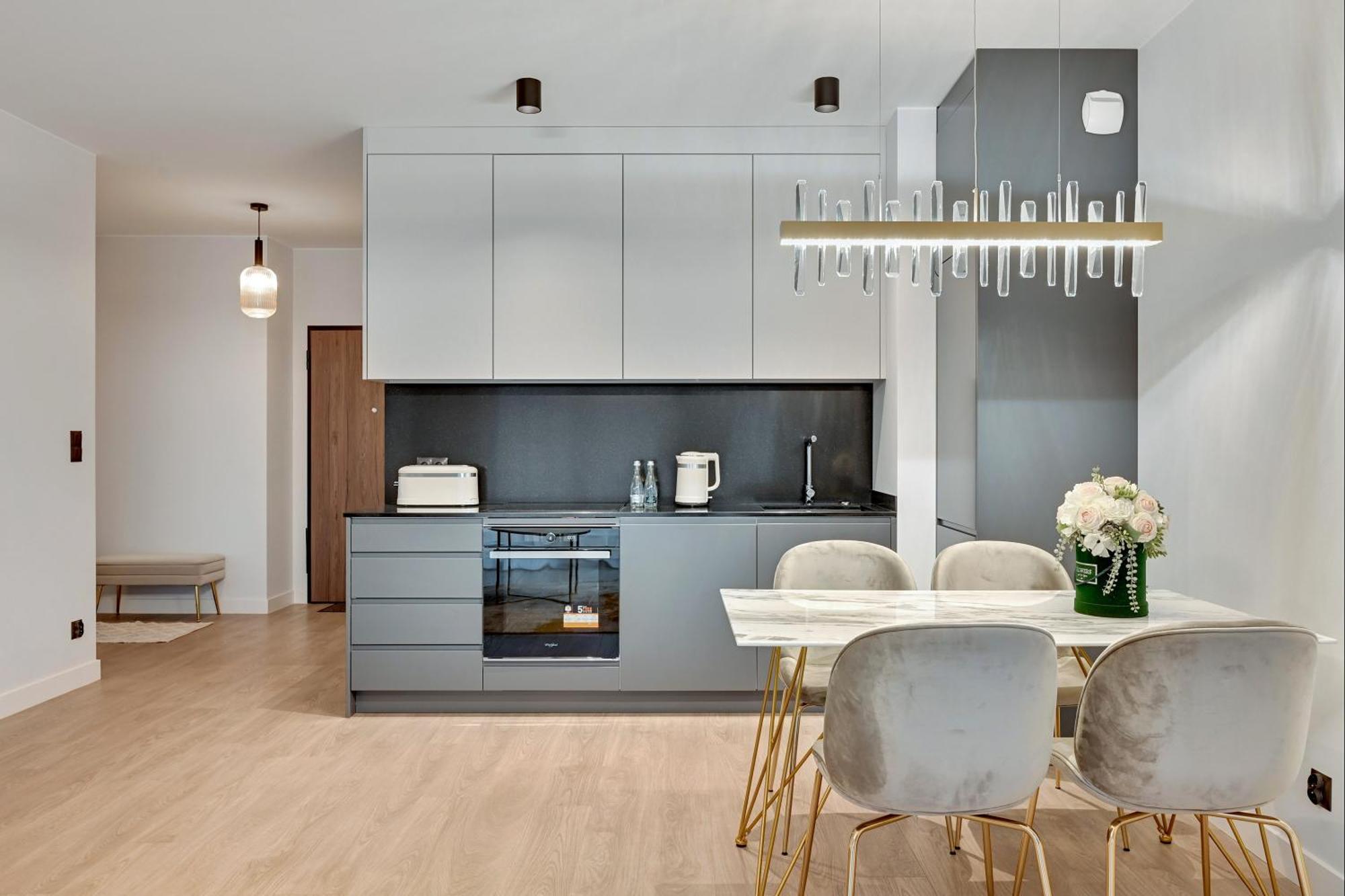 Scala City Center Premium Apartments With Parking By Lion Apartments غدانسك المظهر الخارجي الصورة