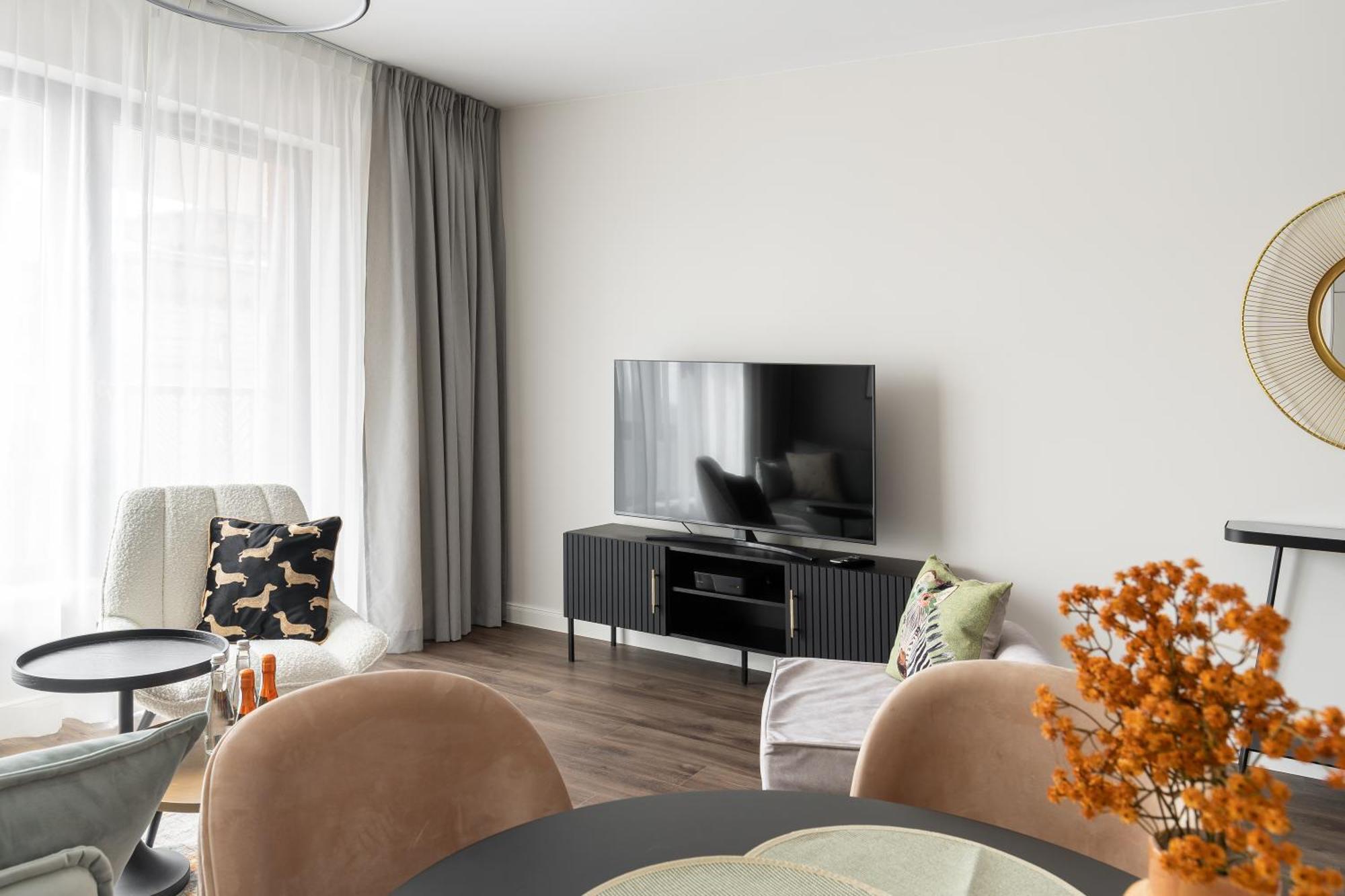 Scala City Center Premium Apartments With Parking By Lion Apartments غدانسك المظهر الخارجي الصورة