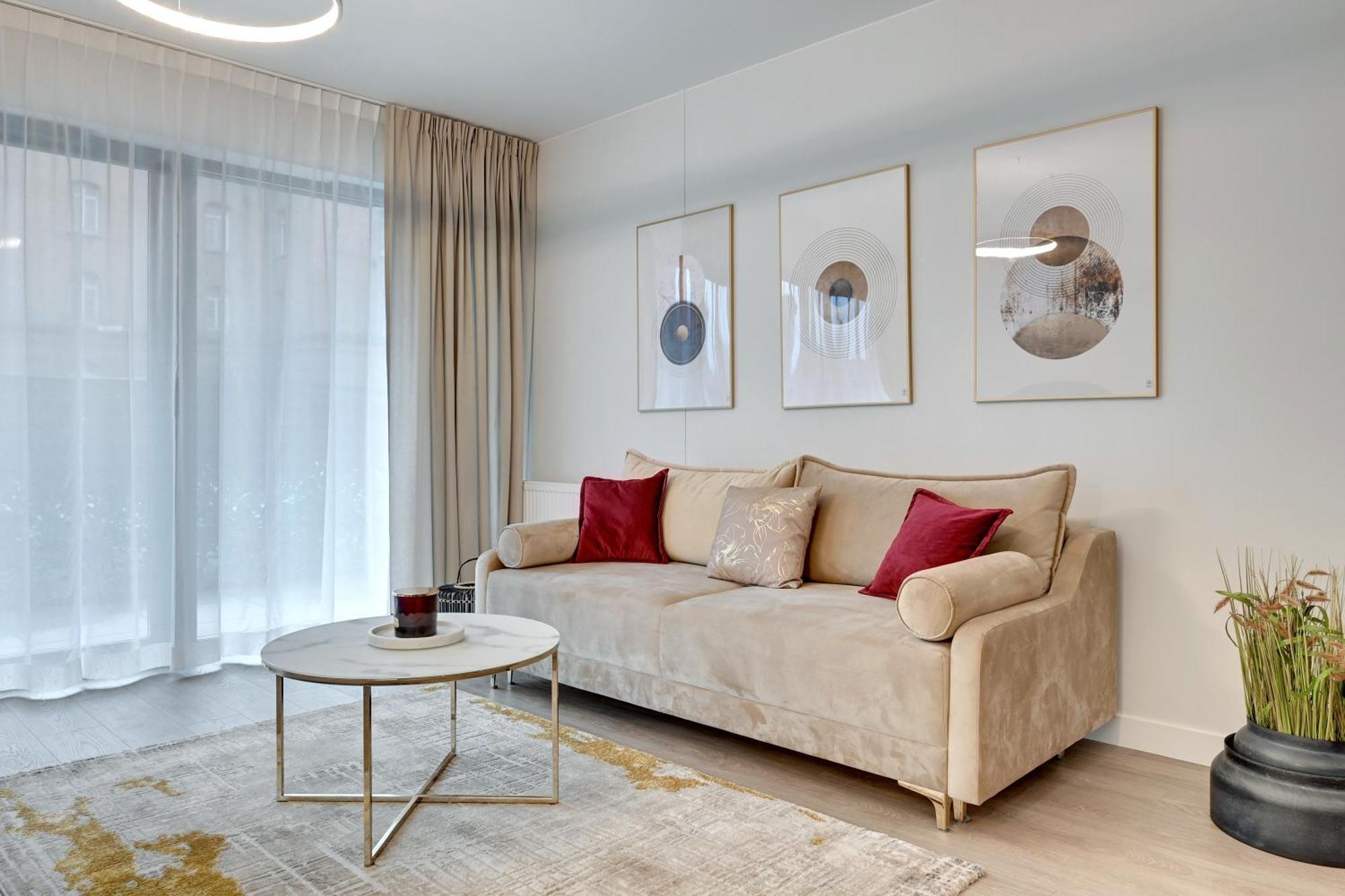 Scala City Center Premium Apartments With Parking By Lion Apartments غدانسك المظهر الخارجي الصورة